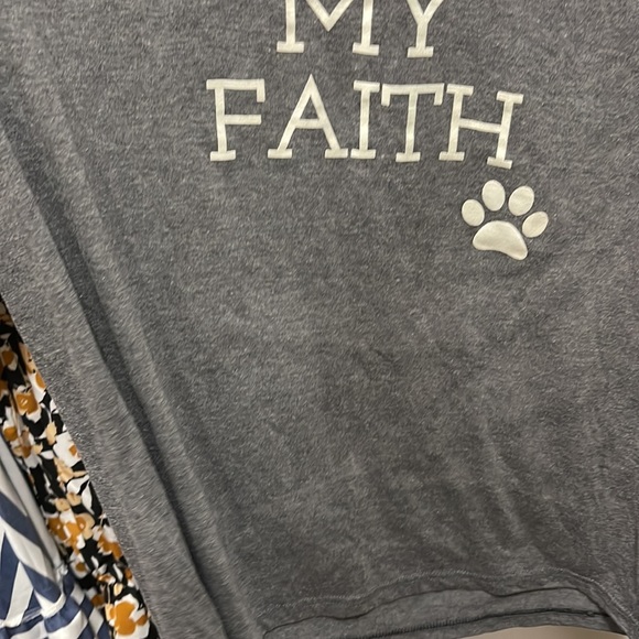 Blouse - Picture 2 of 5